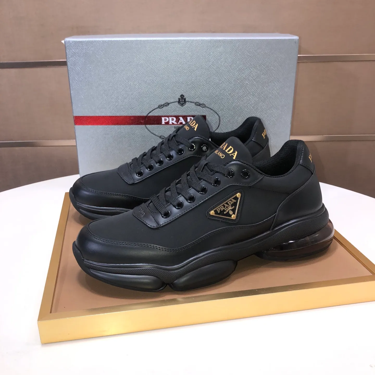 Men's shoes 💰700💰[PRADA] Men's shoes counter hot sale, official website synchronization, 👑Top version ✔️Original cowhide upper + cowhide lining, 1🆚1 replica, original original sole [black/blue/brown 3 colors] 🎯 Material: cowhide surface 🎯 Inner lining: cowhide 🎯 Sole: original molded outsole 🎯 size: Male 38-45 (45 is custom-made and cannot be returned or exchanged)